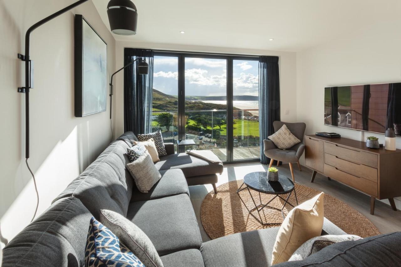 2 Woolacombe West - Luxury Apartment At Byron Woolacombe, Only 4 Minute Walk To Woolacombe Beach! 외부 사진